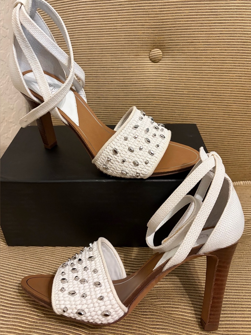 NWT Franco Sarto Eleanor 2 Ankle Strap Wooden Heel Sandal - Size 8